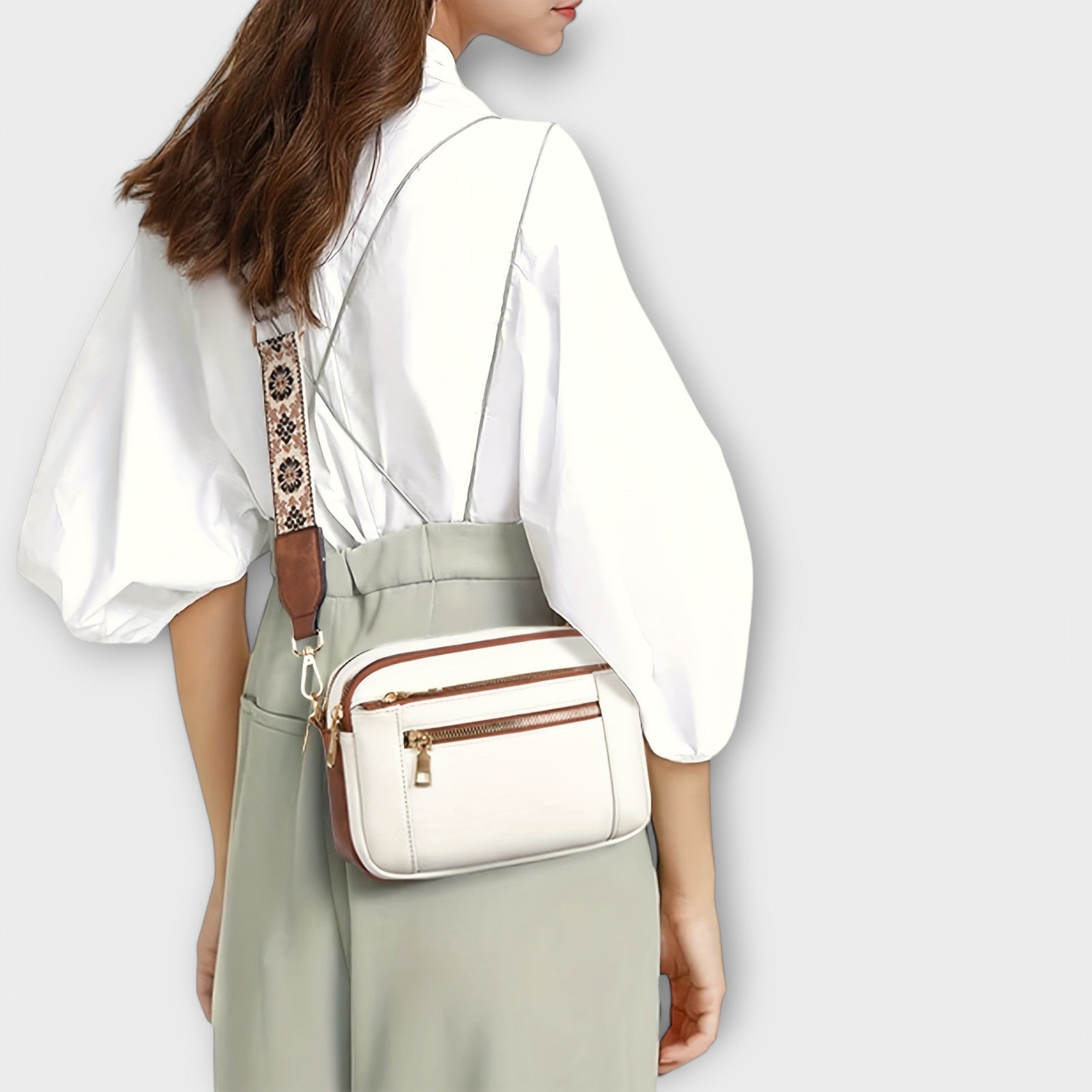 Claire - Crossbody bag made of vegan leather