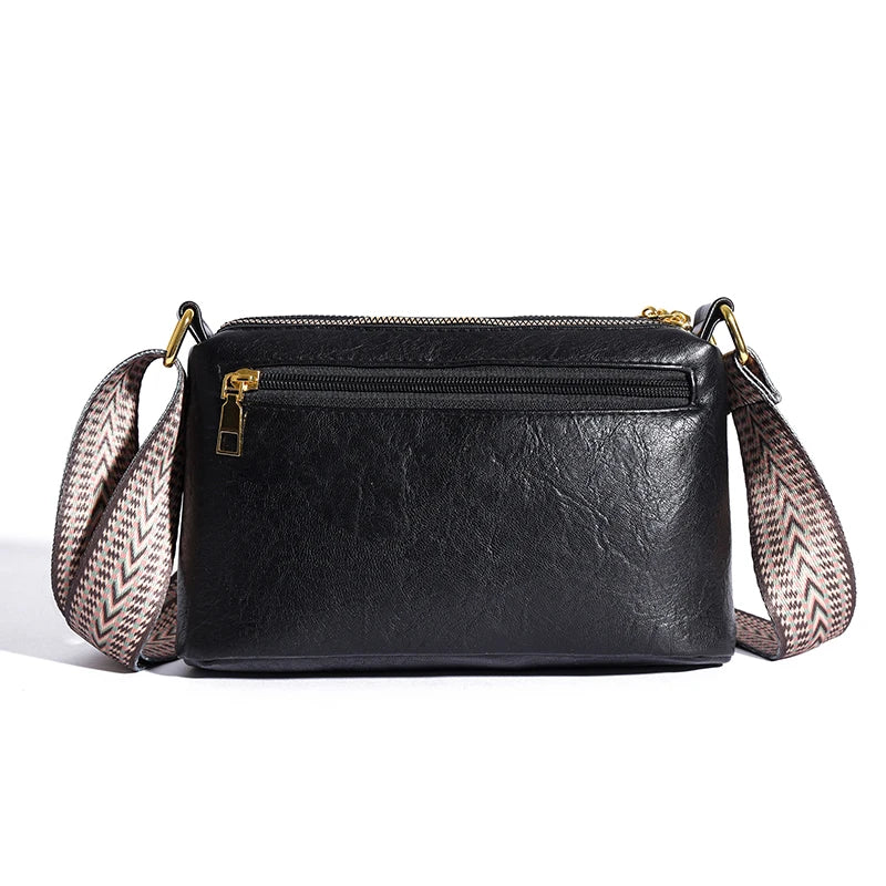 Hélène – Timeless Confidence in a Finnish Leather Shoulder Bag