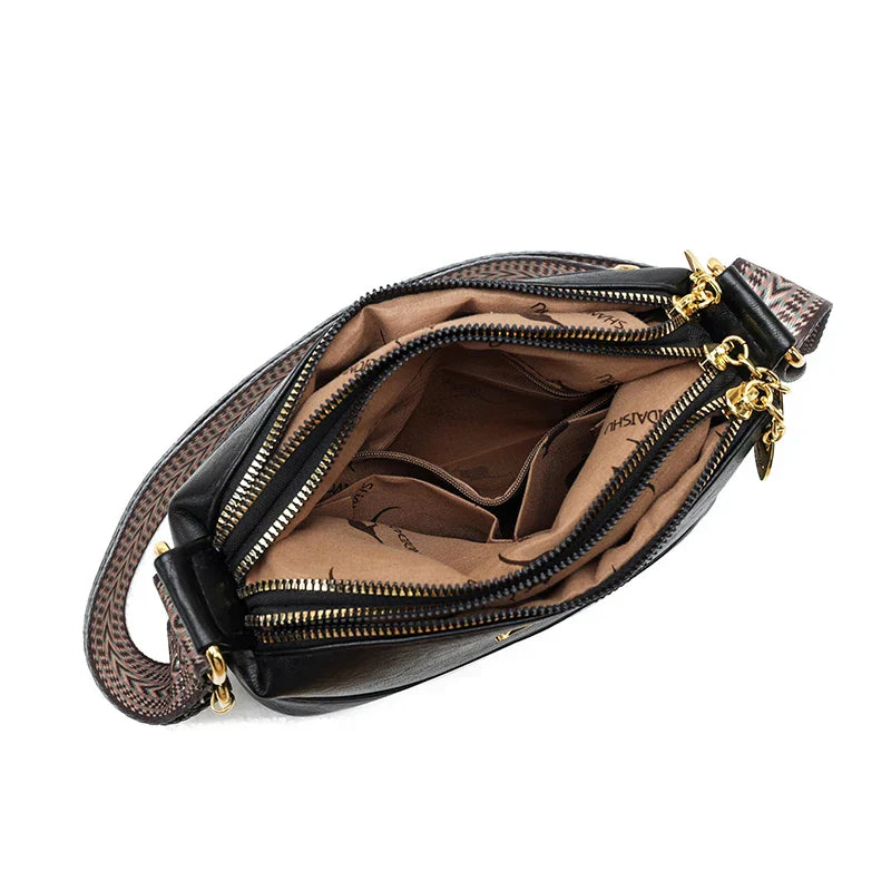 Hélène – Timeless Confidence in a Finnish Leather Shoulder Bag