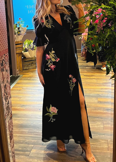 Naomi | Elegant Navy Blue Dress with Floral Embroidery