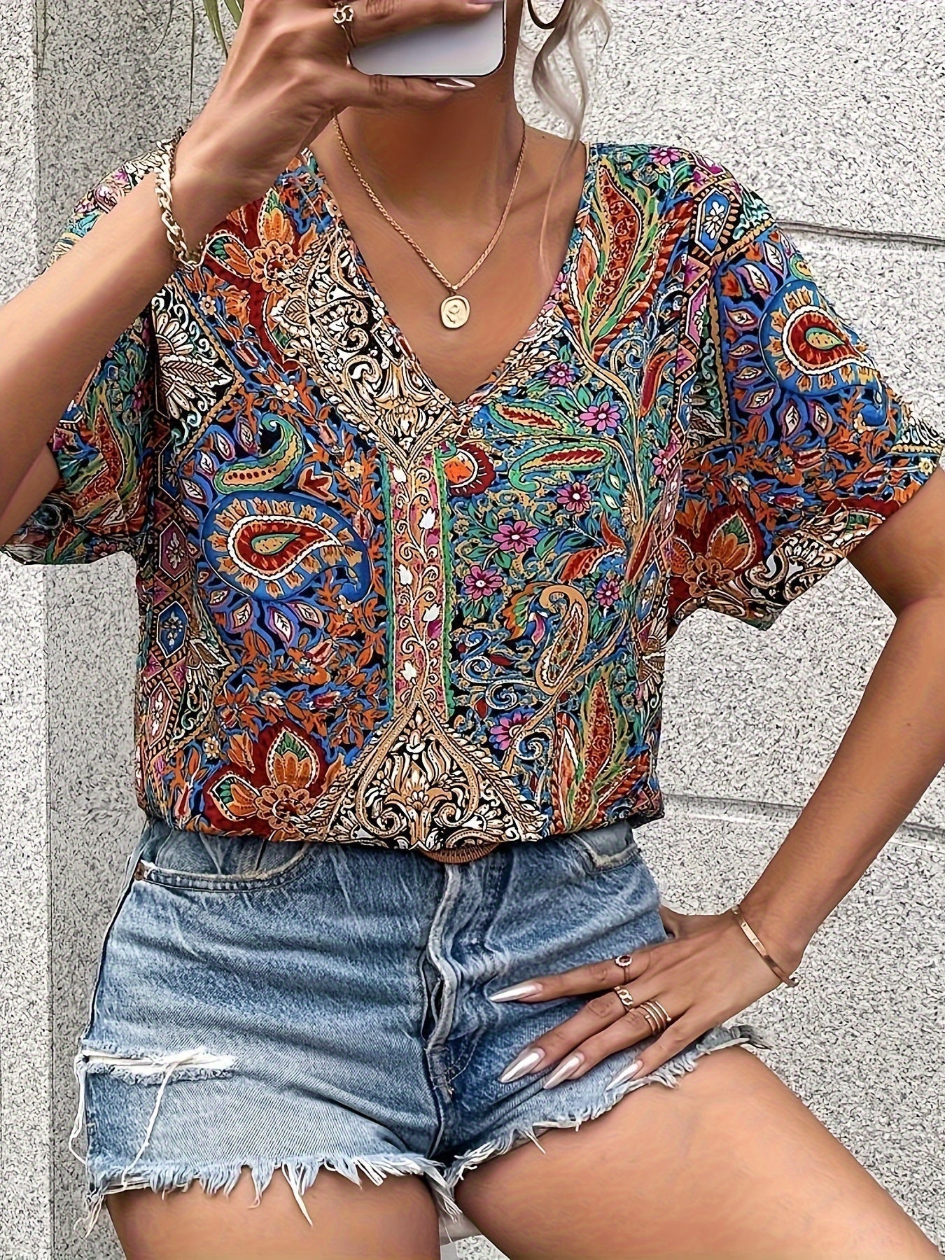Sara V-Neck Top