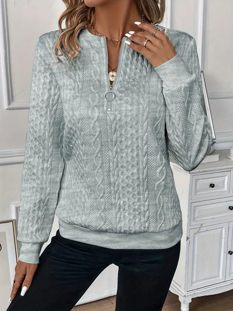 Chic Hannah Zip-Up Jumper